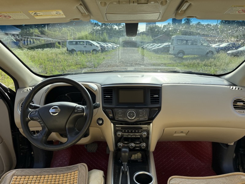 娄底16年日产探路者9