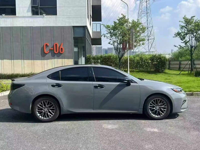 广州18年雷克萨斯ES4