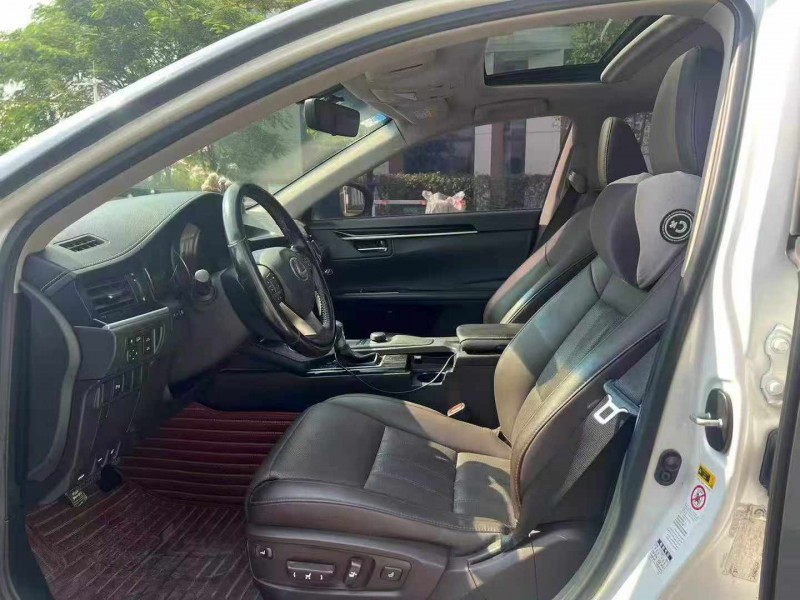 广州18年雷克萨斯ES6