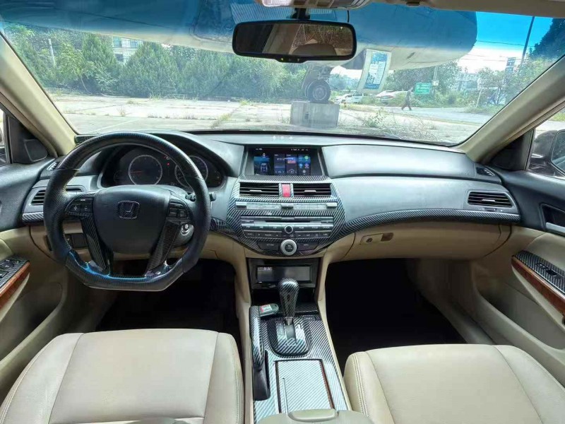 沧州12年本田雅阁6