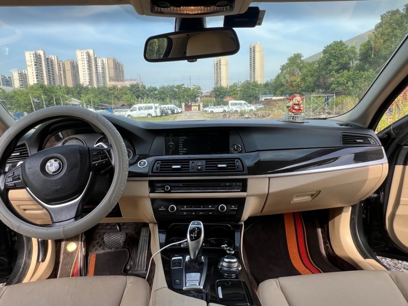 娄底11年宝马5系4