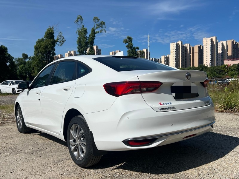 娄底25年别克威朗4