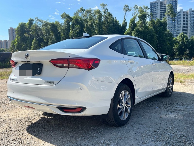 娄底25年别克威朗5