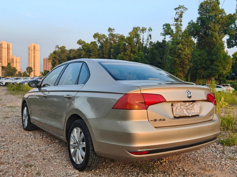 娄底16年大众宝来8