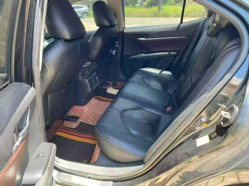 海口19年丰田凯美瑞6