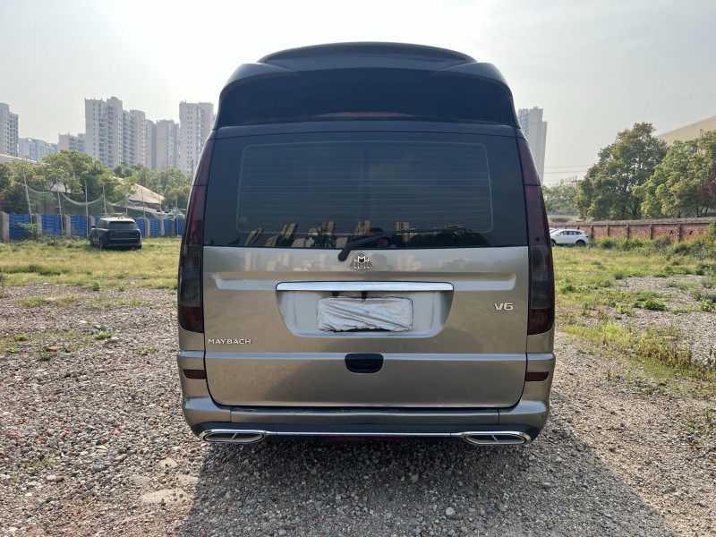 娄底16年奔驰威霆9