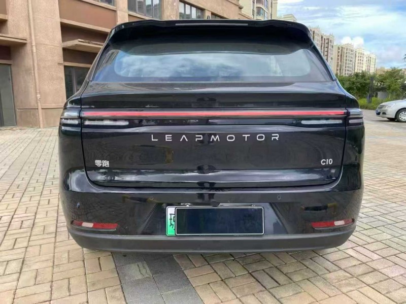 海口24年零跑汽车C108