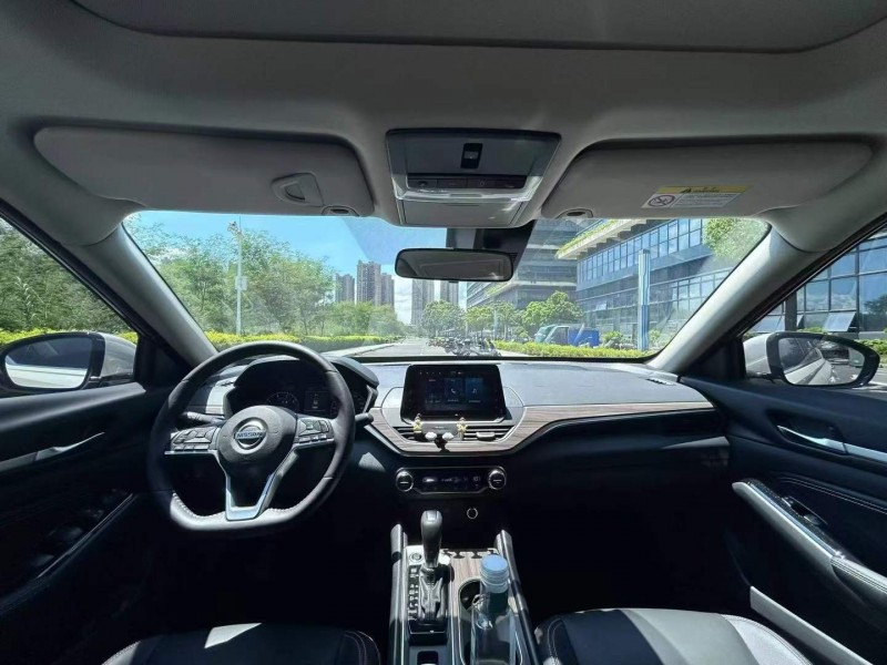 东莞23年日产天籁6