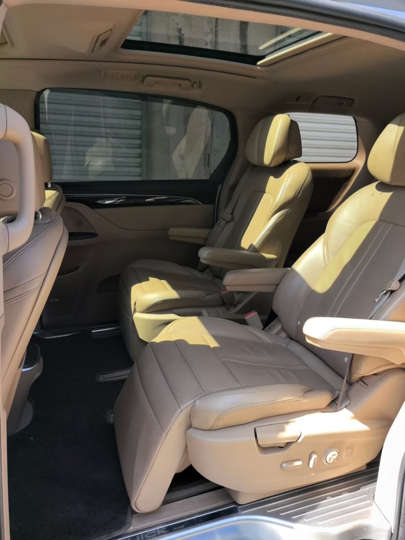 青岛16年别克GL86