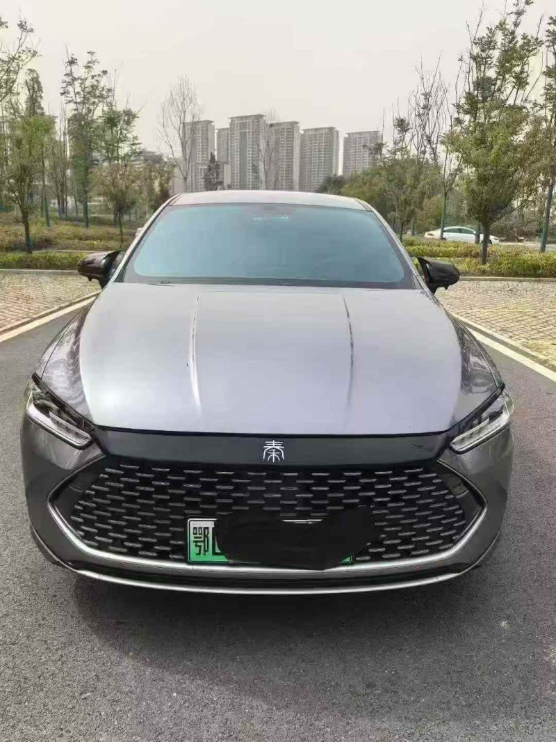 襄阳23年比亚迪秦1