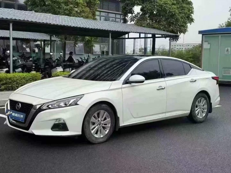 东莞20年日产天籁2