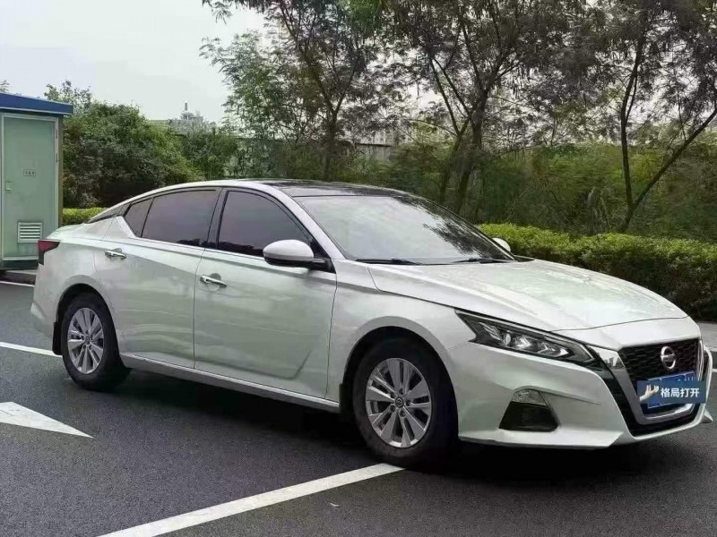 东莞20年日产天籁3