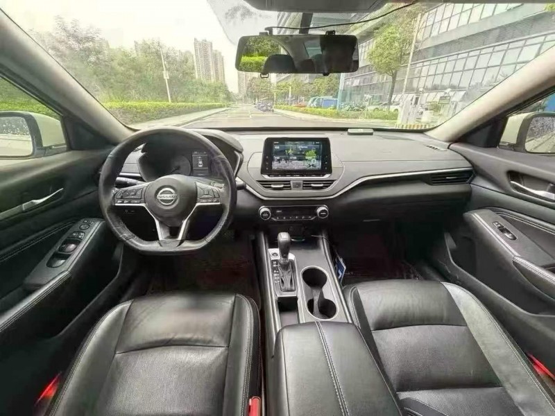 东莞20年日产天籁4