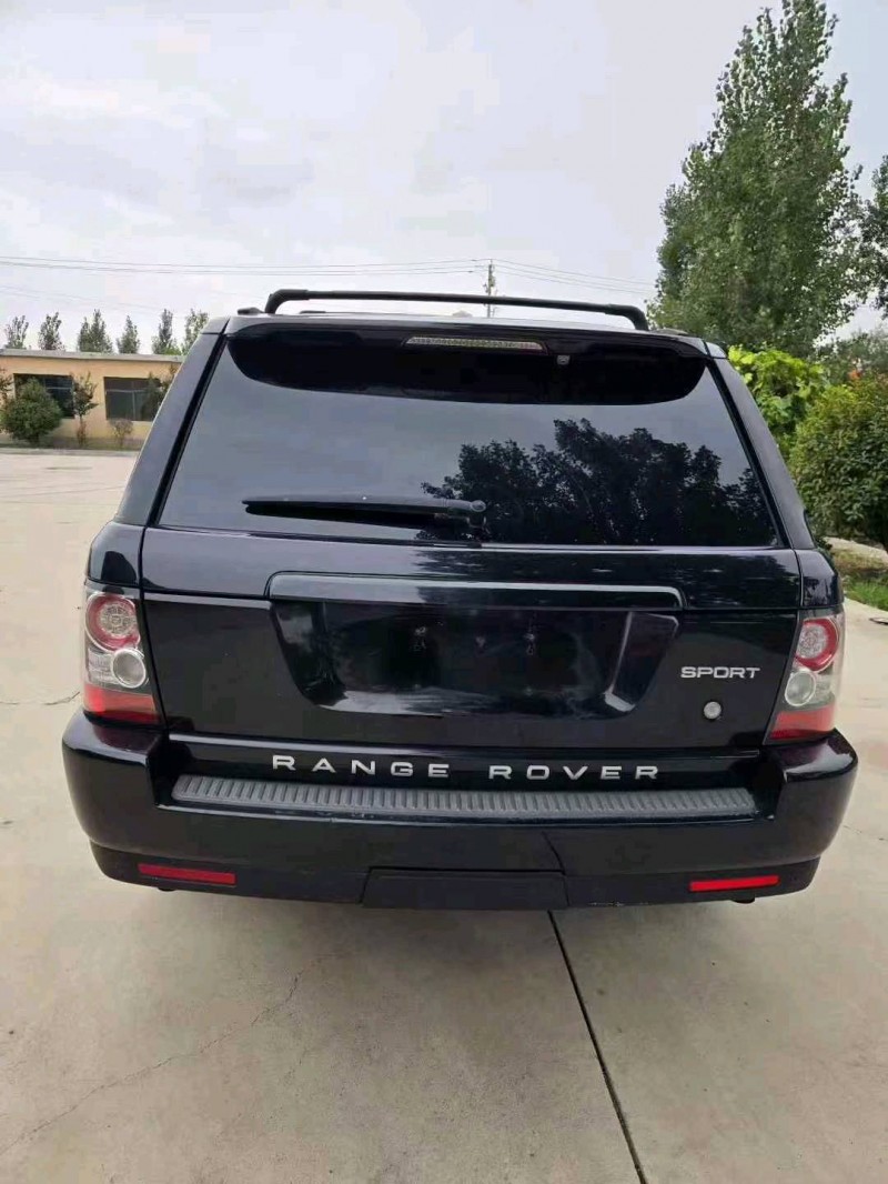 青岛11年路虎揽胜运动6