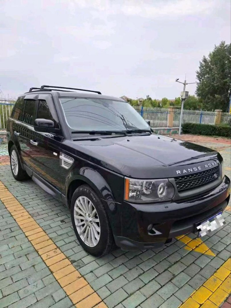 青岛11年路虎揽胜运动7