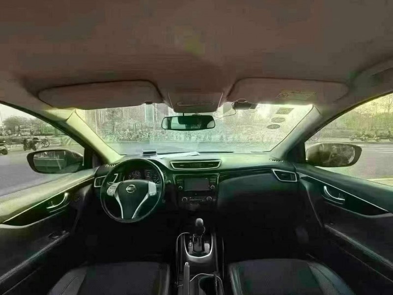 东莞18年日产逍客5