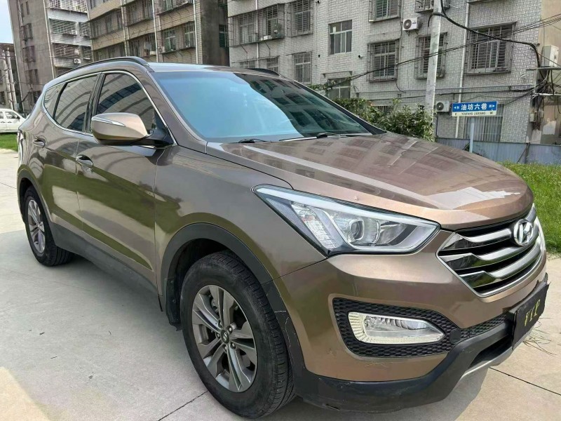 襄阳15年现代新胜达3