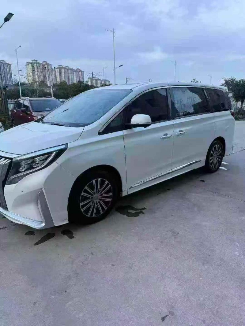 襄阳21年传祺M82