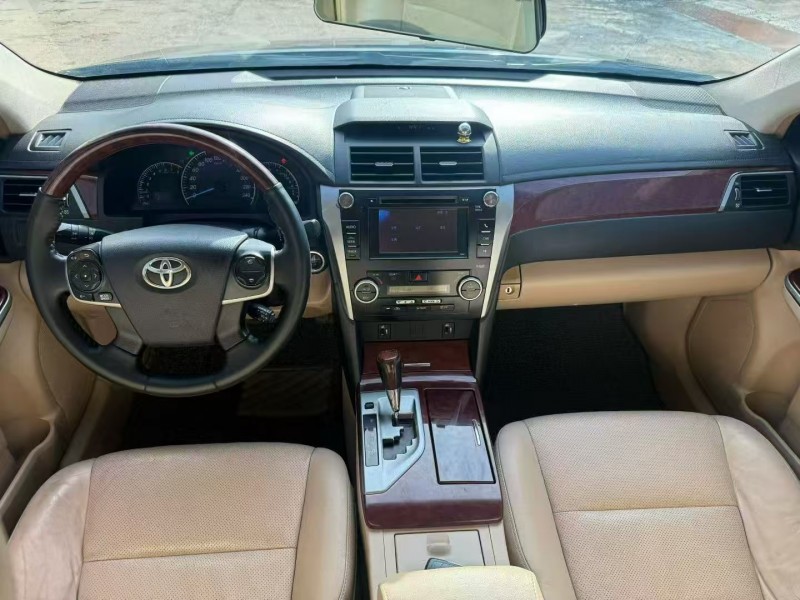 茂名13年丰田凯美瑞5