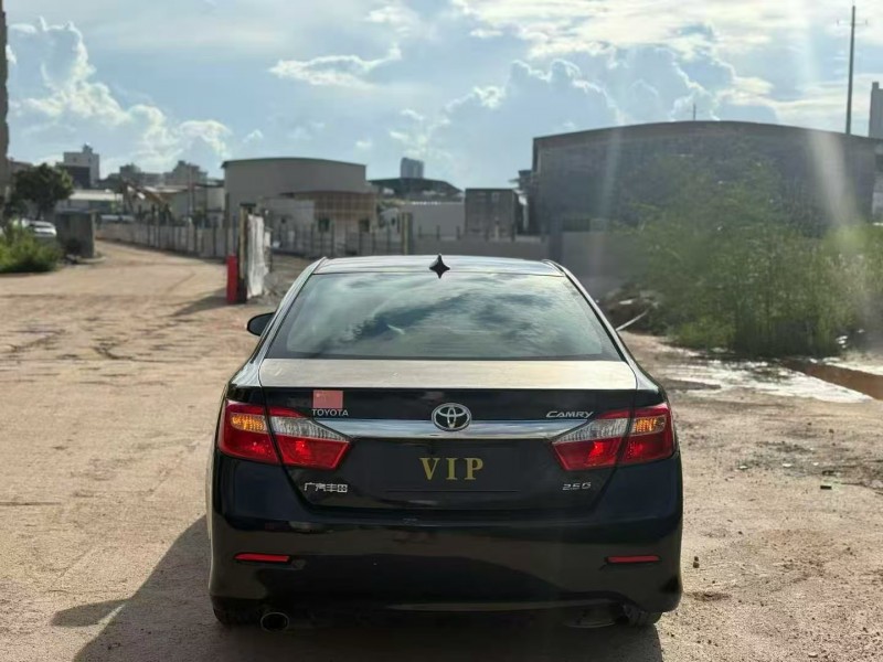 茂名13年丰田凯美瑞8