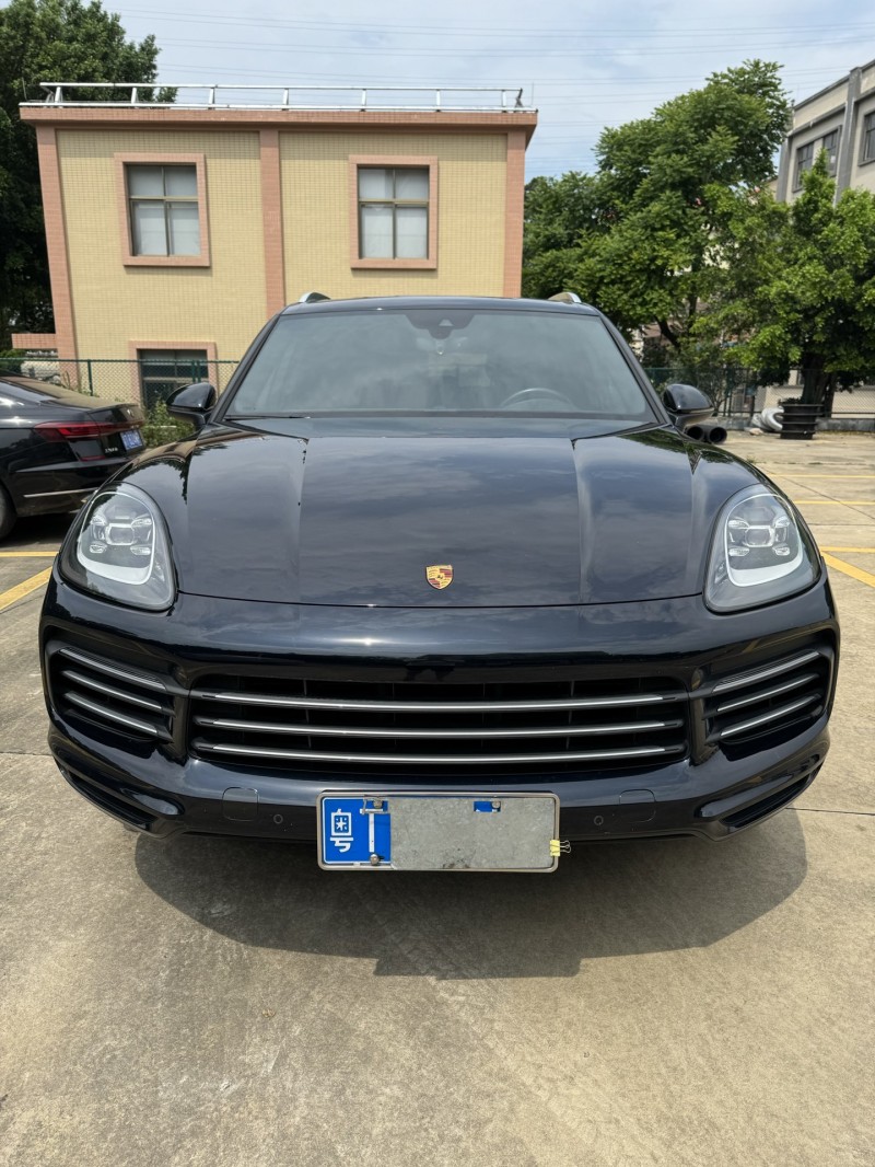 中山20年保时捷卡宴1