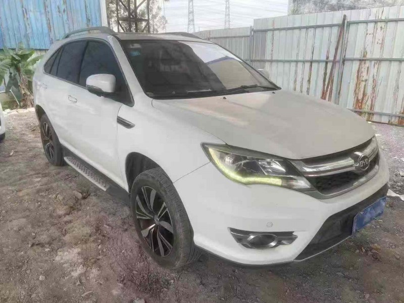 深圳17年比亚迪S72