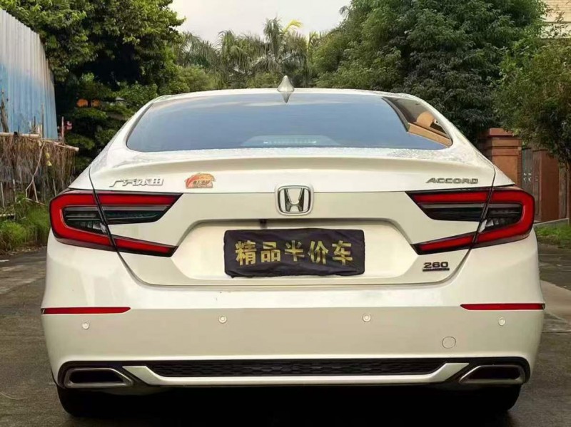 东莞23年本田雅阁8