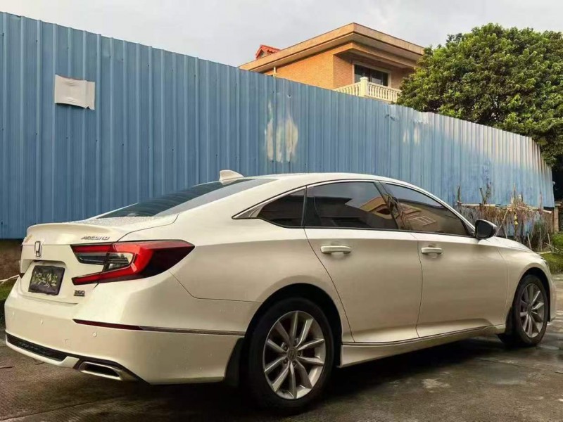 东莞23年本田雅阁9