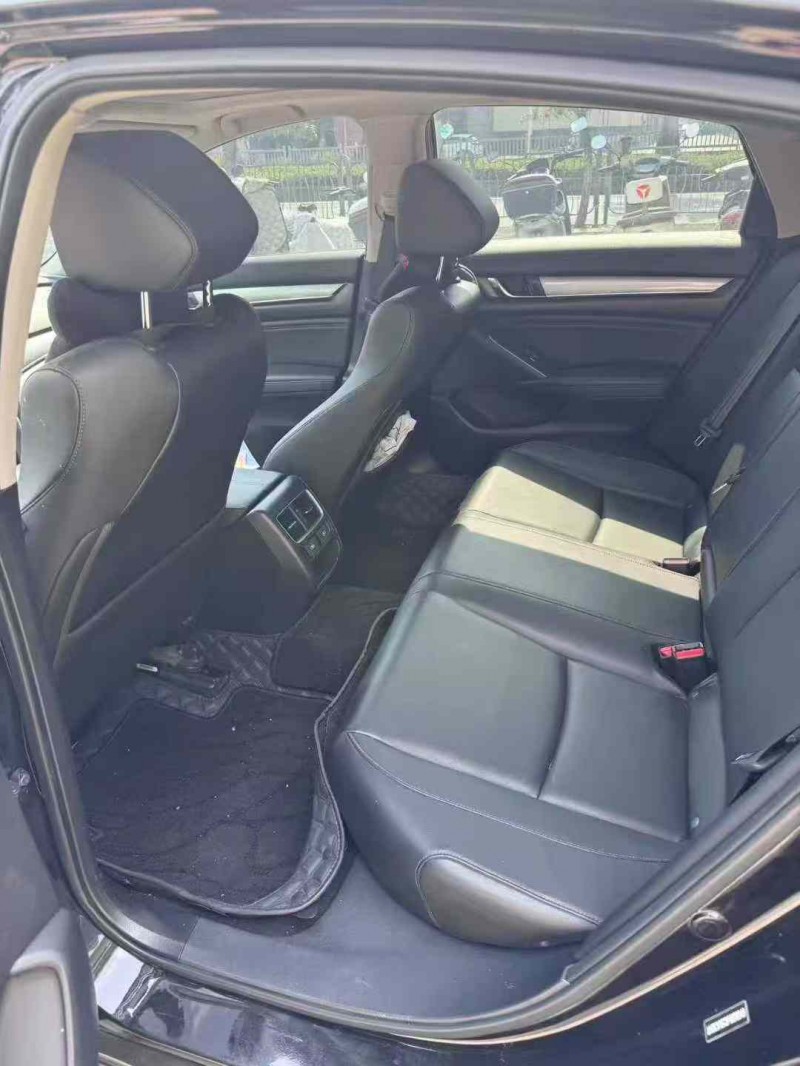 江门22年本田雅阁6