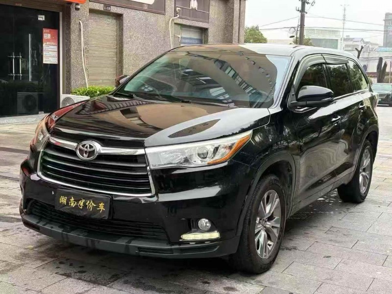 常德17年丰田汉兰达2