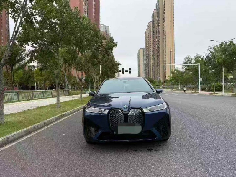 鄂州23年宝马IX31