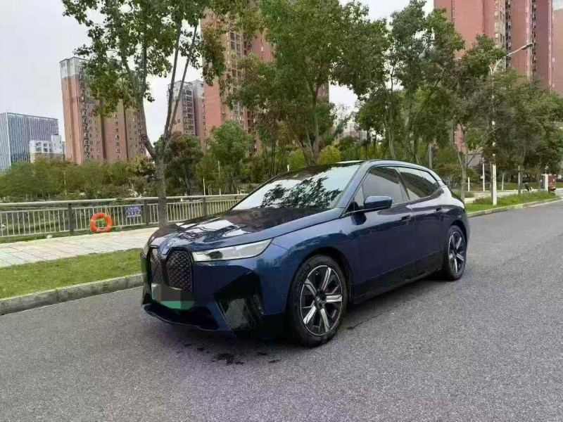 鄂州23年宝马IX33