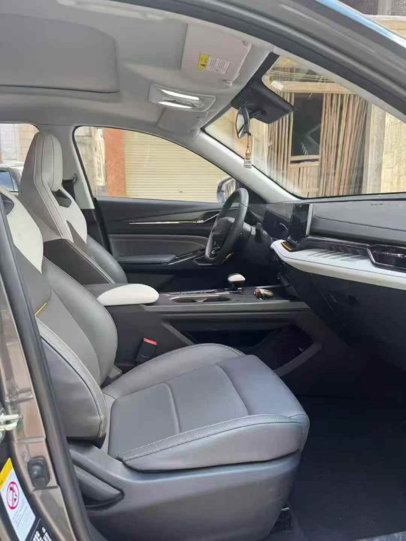 钦州23年长安汽车欧尚4