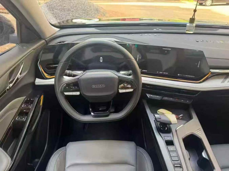 钦州23年长安汽车欧尚5