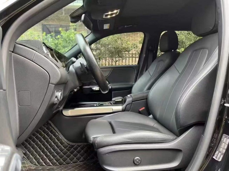 东莞23年奔驰GLB3