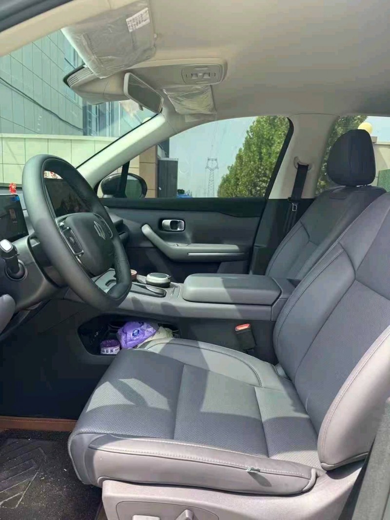 潍坊25年零跑汽车C105