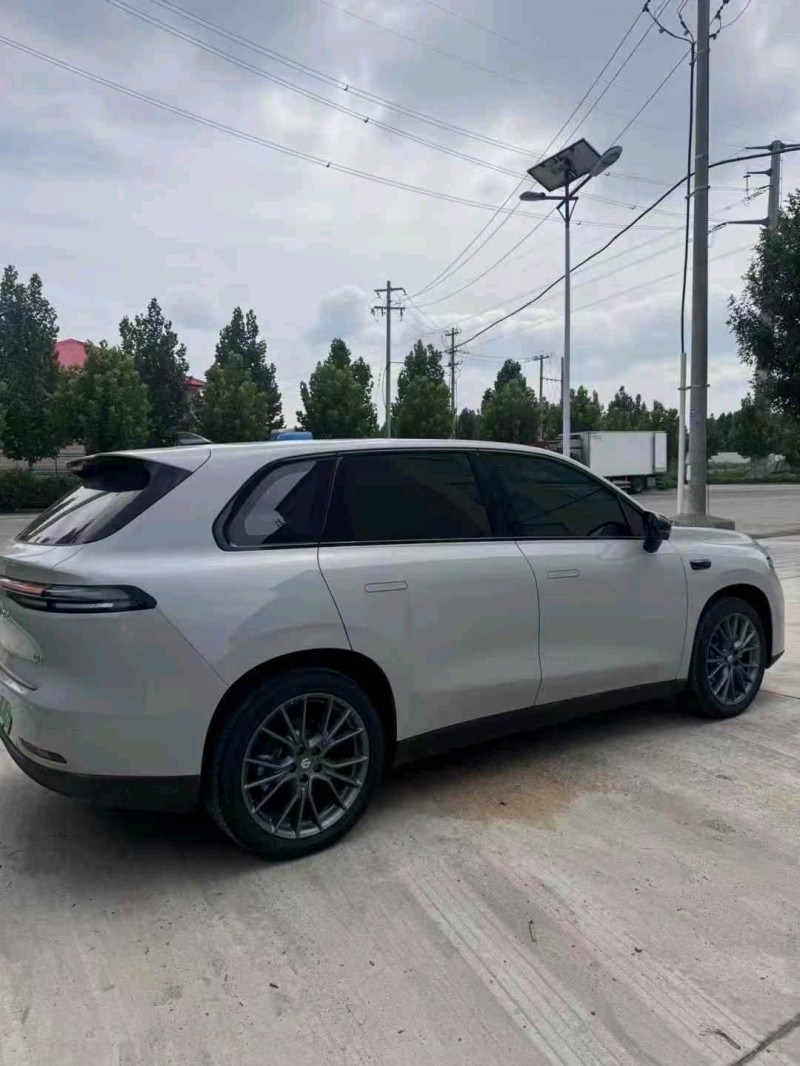 潍坊25年零跑汽车C106