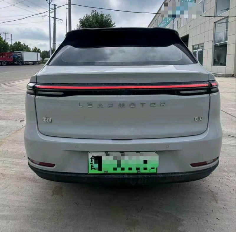 潍坊25年零跑汽车C107