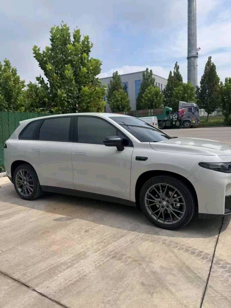 潍坊25年零跑汽车C108