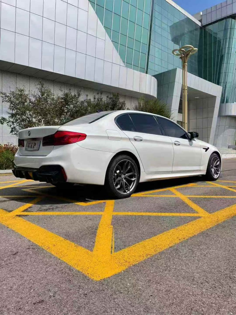 唐山19年宝马5系7