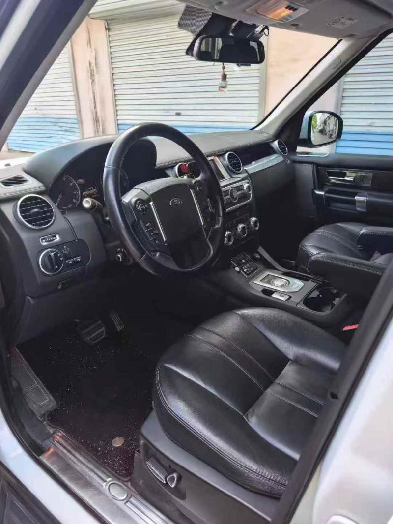 青岛16年路虎发现5