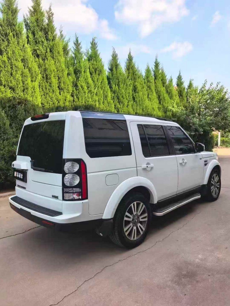 青岛16年路虎发现7