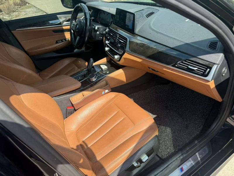 中山18年宝马5系7