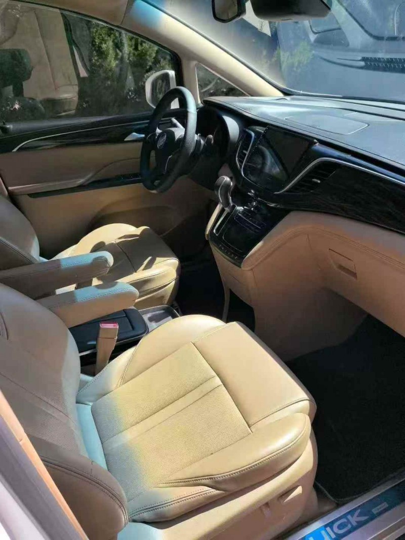 东营16年别克GL84