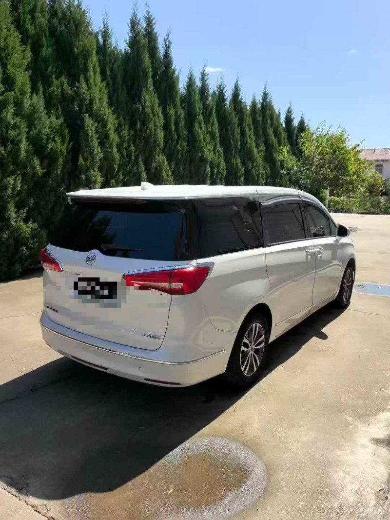 东营16年别克GL89