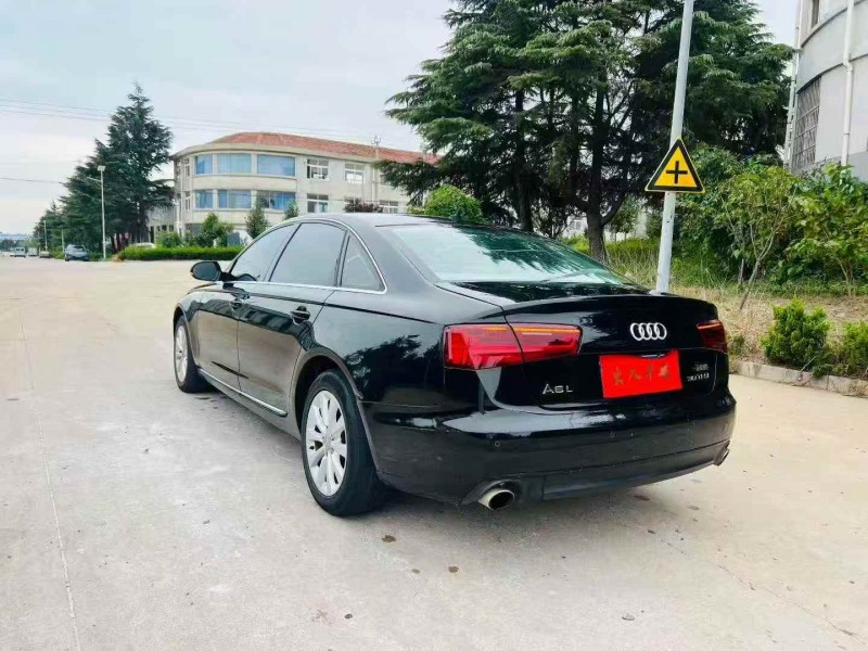 青岛13年奥迪A6L8