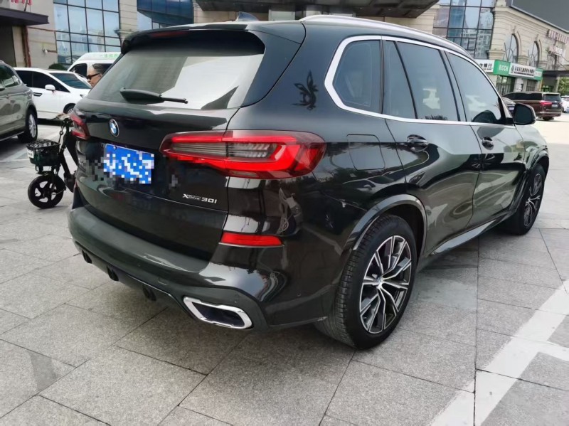东营21年宝马X56