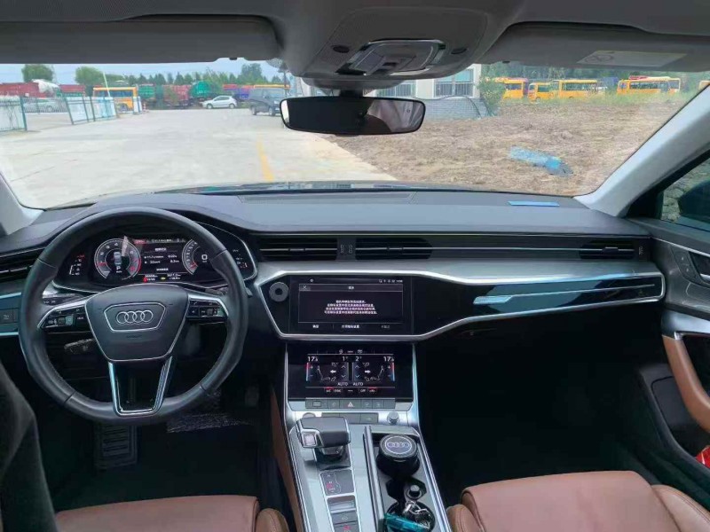 济宁21年奥迪A6L4