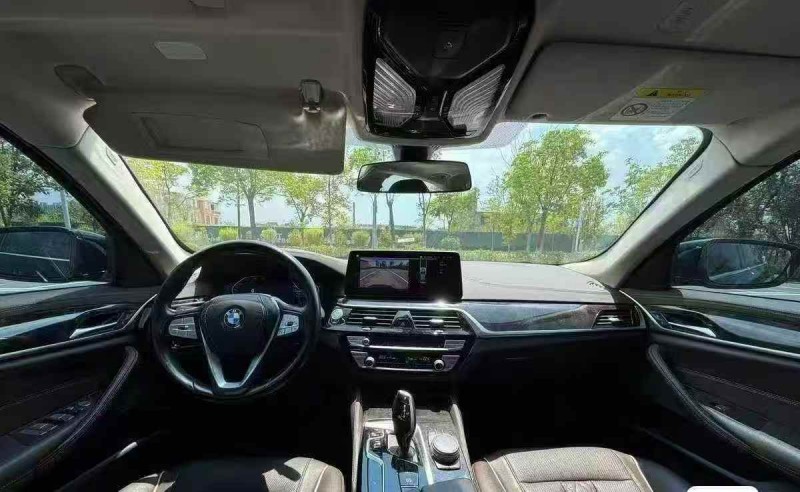 淮安21年宝马5系4