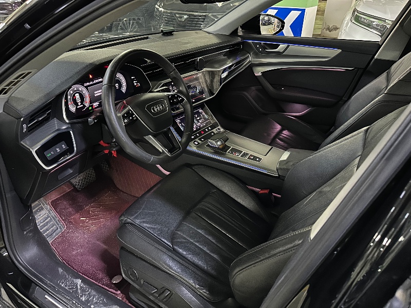 成都21年奥迪A6L4